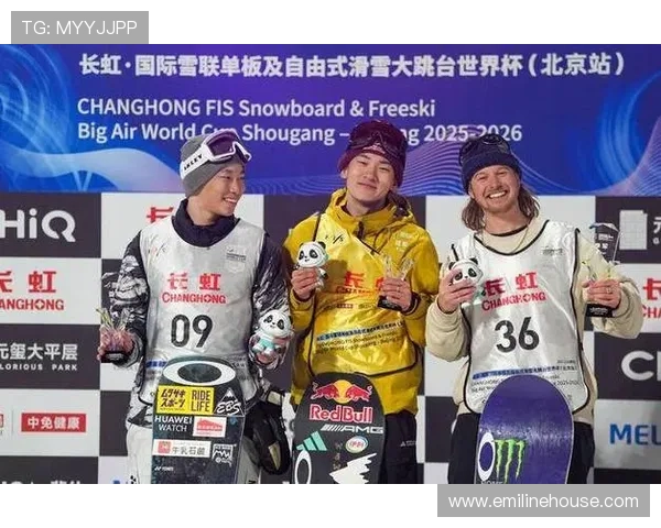 苏翊鸣决赛前临时定夺动作方案